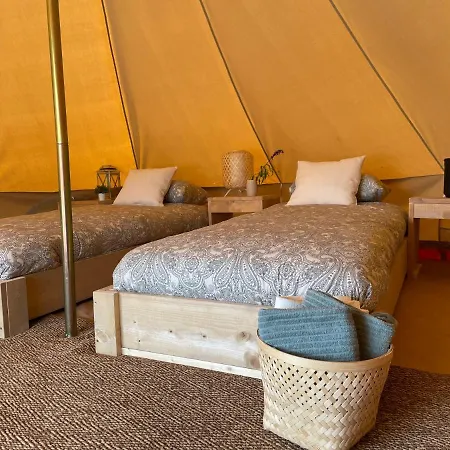Tent A خيمة فخمة إيستوا